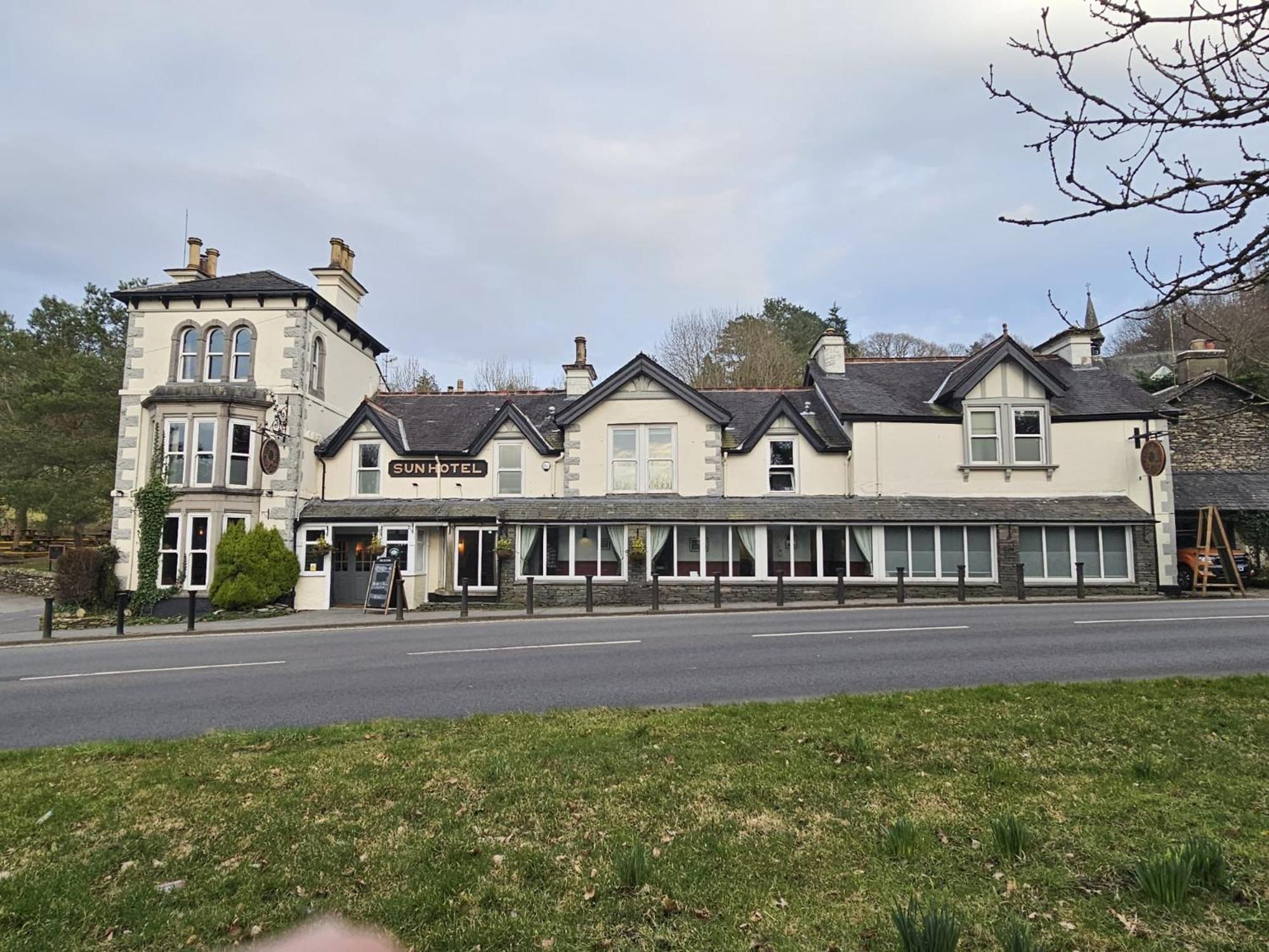 The Sun Inn Troutbeck Bridge Exteriör bild