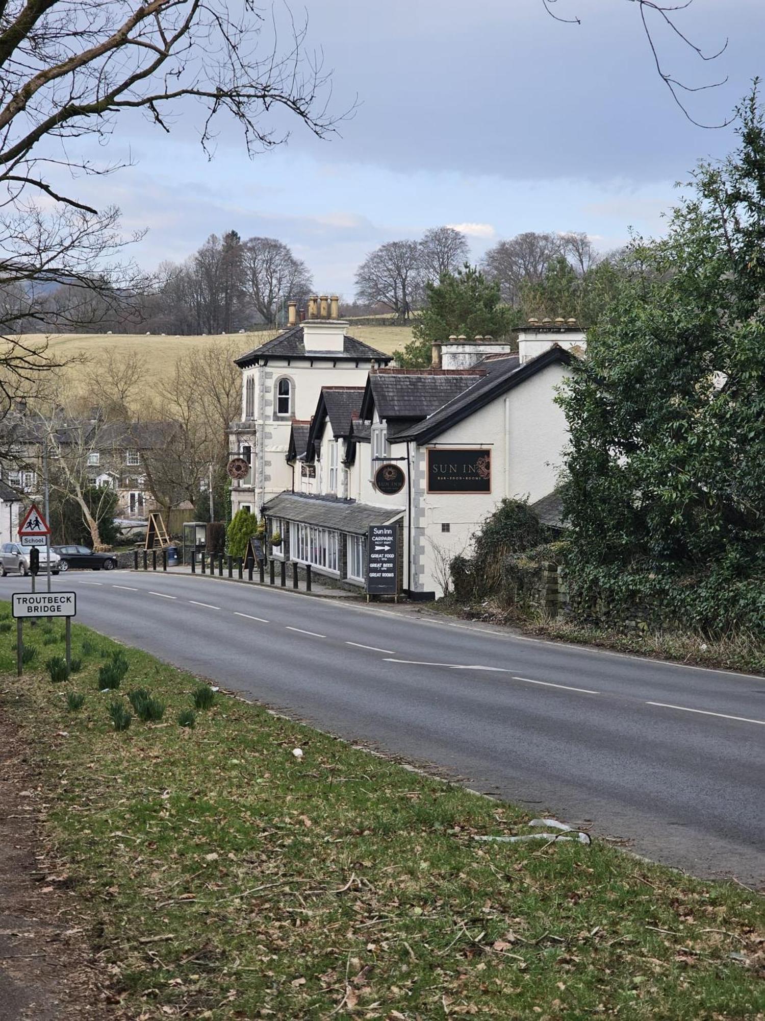 The Sun Inn Troutbeck Bridge Exteriör bild